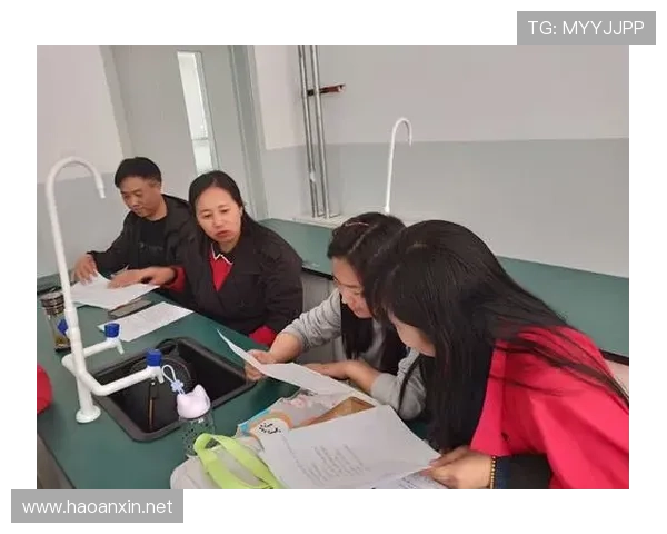 贝肯鲍尔经典赛回顾：战术大师在绿茵场上的表现分析与创新解读