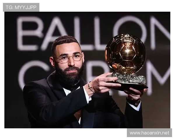 本泽马从辅助者到终结者的进攻角色进化解析